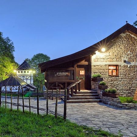 Farm Stay Cardaklije Kulen Vakuf Kültér fotó