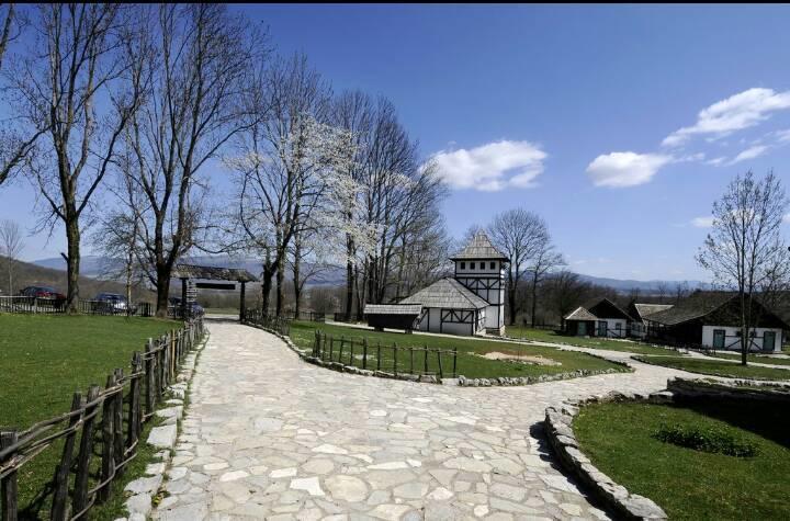 Farm Stay Cardaklije Kulen Vakuf Kültér fotó