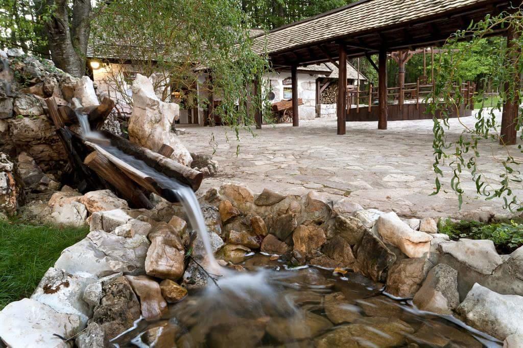 Farm Stay Cardaklije Kulen Vakuf Kültér fotó